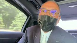 2022年5月25日 文贵Gettr：尊敬的战友们好，这次开庭彻底结束了，找钥匙的杨澜老公吴征又出来了……