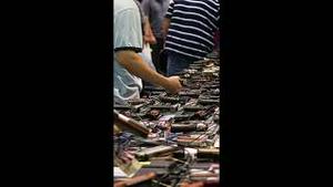 中国菜刀店&美国枪店